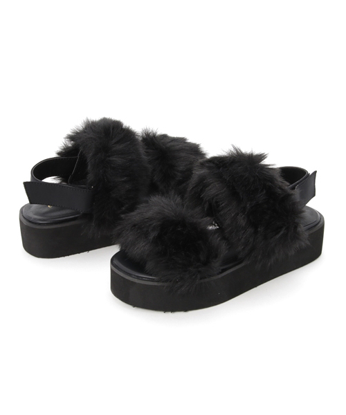 earth music&ecology（アースミュージックアンドエコロジー）の「【広瀬すずさんCM着用】 スポーツファーサンダル（サンダル・レディース・アイボリー/ブラック・M/S/L）」の10枚目の写真