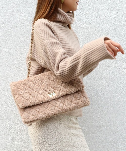 AMBIENT（アンビエント）の「ﾎﾞｱｷﾙﾃｨﾝｸﾞﾁｪｰﾝﾊﾞｯｸﾞ（ショルダーバッグ・レディース・ブラック/ベージュ・FREE）」の2枚目の写真