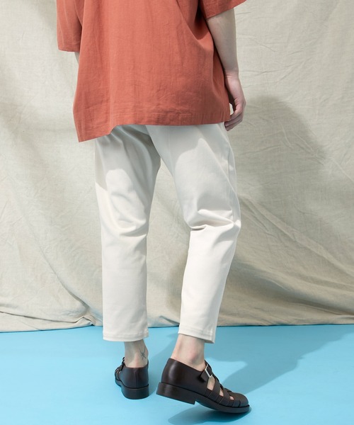 EMMA CLOTHES（エマクローズ）の「カツラギストレッチ1タックアンクルテーパードチノパンツ（チノパンツ・メンズ・ブラック/ベージュ/ネイビー/ブラウン系その他/ブルー系その他/チャコール/アイボリー/ダークブラウン・S/M/L）」の13枚目の写真