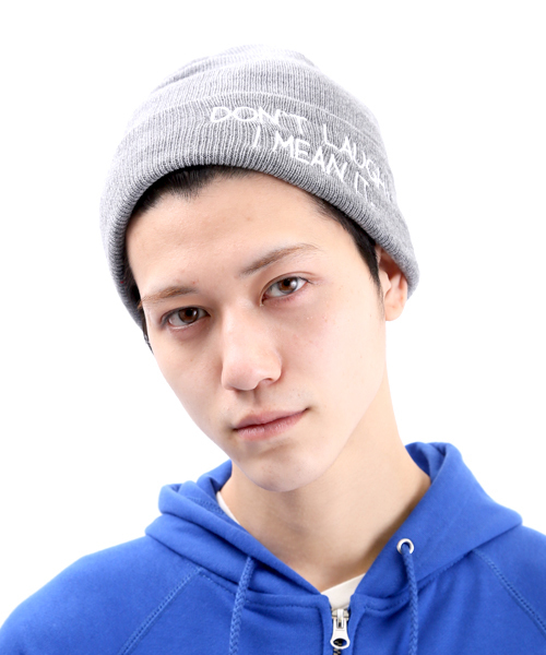 WEGO（ウィゴー）の「WEGO/ロゴ刺繍ニットキャップ（ニットキャップ/ビーニー・メンズ・ホワイト/ブラック/ライトグレー/ブルー/ネイビー/パープル/イエロー/ワイン・FREE）」の3枚目の写真