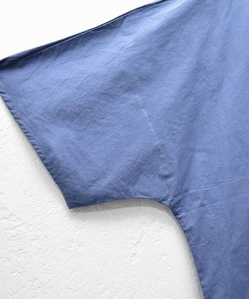 MinoriTY（マイノリティ）の「【MinoriTY】オーバーサイズドルマンスリーブ半袖シャツ メンズ 秋服 夏服 ロング丈 無地（シャツ/ブラウス・メンズ・ネイビー/ホワイト/ベージュ/ブラック/カーキ・L/M）」の11枚目の写真