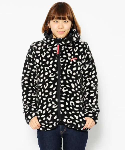 X-girl(エックスガール)の「FLUFFY HOODIE 2014(ブルゾン・レディース・ホワイト/マルチ/ブラック/レッド/ネイビー・1/2)」の16枚目の写真