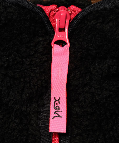 X-girl(エックスガール)の「FLUFFY HOODIE 2014(ブルゾン・レディース・ホワイト/マルチ/ブラック/レッド/ネイビー・1/2)」の17枚目の写真