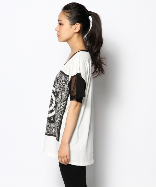 AGOSTO（アゴスト）の「バンダナプリントBIG　Tシャツ（Tシャツ/カットソー・レディース・ホワイト系/ブラック系・MEDIUM）」の4枚目の写真