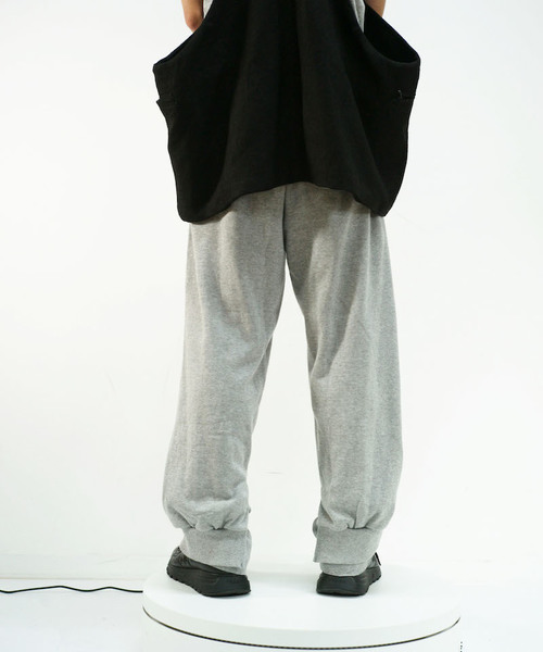 O EXCLUSIVE ITEM」NEON SIGN Sandwich Sweat Pants（その他パンツ