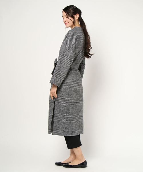 STYLEBLOCK(スタイルブロック)の「ビッググレンチェック柄ドロップショルダーガウンコート(チェスターコート・レディース・ベージュ/ブラック/グレー・M)」の4枚目の写真