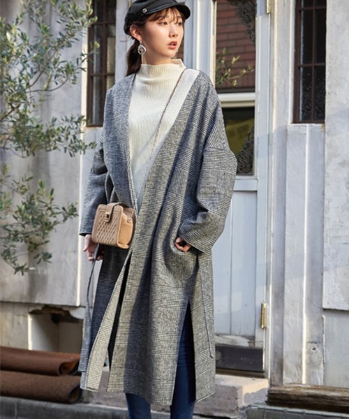 STYLEBLOCK(スタイルブロック)の「ビッググレンチェック柄ドロップショルダーガウンコート(チェスターコート・レディース・ベージュ/ブラック/グレー・M)」の2枚目の写真