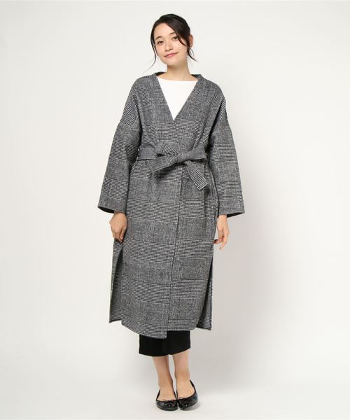 STYLEBLOCK(スタイルブロック)の「ビッググレンチェック柄ドロップショルダーガウンコート(チェスターコート・レディース・ベージュ/ブラック/グレー・M)」の7枚目の写真