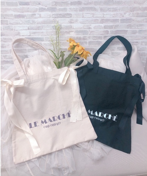 ap retro（アプレトロ）の「サイドリボンロゴプリントキャンバストートバッグ【ZOZO限定アイテム】（トートバッグ・レディース・ブラック/アイボリー・FREE）」の3枚目の写真