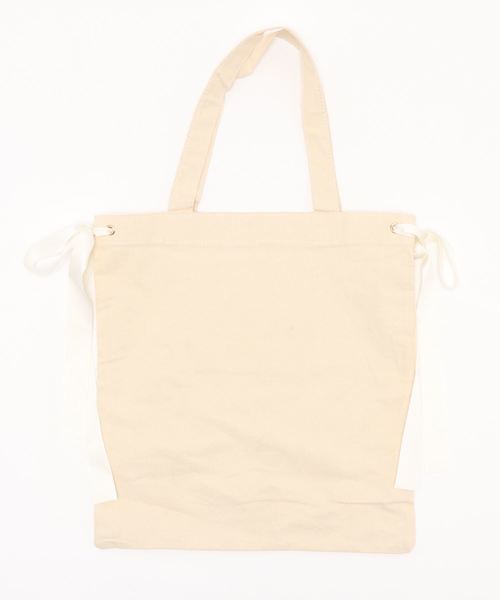 ap retro（アプレトロ）の「サイドリボンロゴプリントキャンバストートバッグ【ZOZO限定アイテム】（トートバッグ・レディース・ブラック/アイボリー・FREE）」の4枚目の写真
