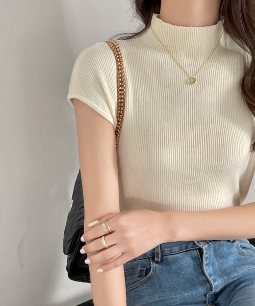 emi+（エミプラス）の「フレンチスリーブサマーリブニットトップス（Tシャツ/カットソー・レディース・ホワイト/ブラック/ベージュ/パープル/グレー/オレンジ/ブルー/アイボリー/ライトピンク/マスタード/ブルーグレー・FREE）」の19枚目の写真