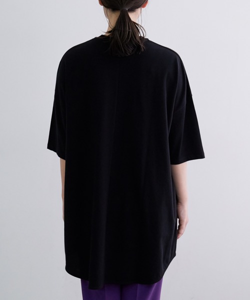 ADAM ET ROPE'（アダムエロペ）の「ポンチョＴシャツ（Tシャツ/カットソー・レディース・ブラック/オフホワイト/ベージュ/パープル・FREE）」の19枚目の写真