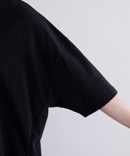 ADAM ET ROPE'（アダムエロペ）の「ポンチョＴシャツ（Tシャツ/カットソー・レディース・ブラック/オフホワイト/ベージュ/パープル・FREE）」の22枚目の写真