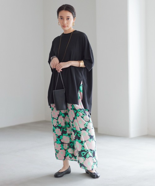 ADAM ET ROPE'（アダムエロペ）の「ポンチョＴシャツ（Tシャツ/カットソー・レディース・ブラック/オフホワイト/ベージュ/パープル・FREE）」の12枚目の写真