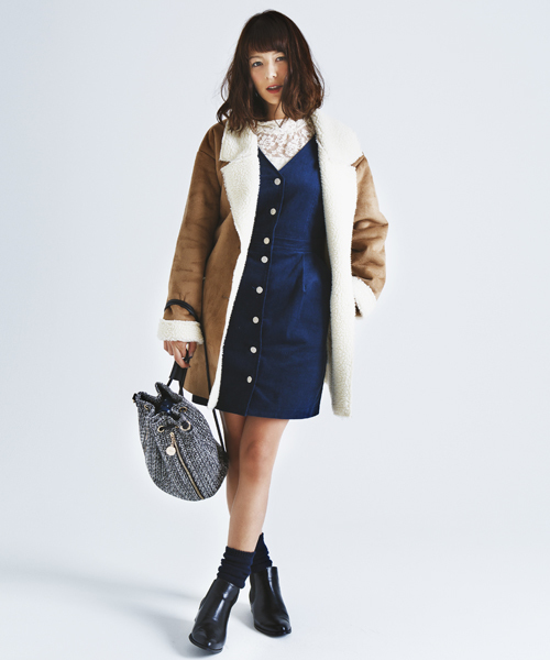 DISCOAT（ディスコート）の「【SUZANNE×Discoat】コラボムートンテーラーコート（ムートンコート・レディース・カーキ/キャメル/ネイビー・LARGE/MEDIUM）」の3枚目の写真