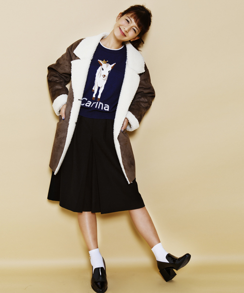 DISCOAT（ディスコート）の「【SUZANNE×Discoat】コラボムートンテーラーコート（ムートンコート・レディース・カーキ/キャメル/ネイビー・LARGE/MEDIUM）」の2枚目の写真