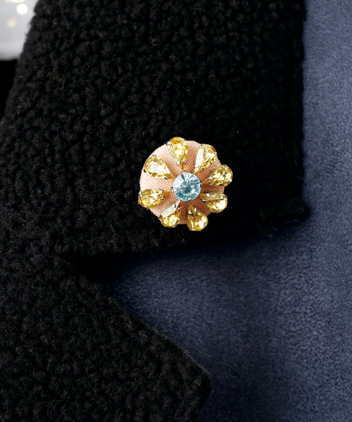 DISCOAT（ディスコート）の「【SUZANNE×Discoat】コラボムートンテーラーコート（ムートンコート・レディース・カーキ/キャメル/ネイビー・LARGE/MEDIUM）」の13枚目の写真