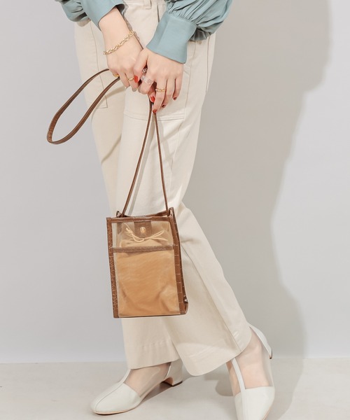 DISCOAT（ディスコート）の「チュールスクエアショルダーバッグ（ショルダーバッグ・レディース・ベージュ/ブラック・FREE）」の11枚目の写真