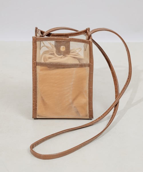 DISCOAT（ディスコート）の「チュールスクエアショルダーバッグ（ショルダーバッグ・レディース・ベージュ/ブラック・FREE）」の17枚目の写真