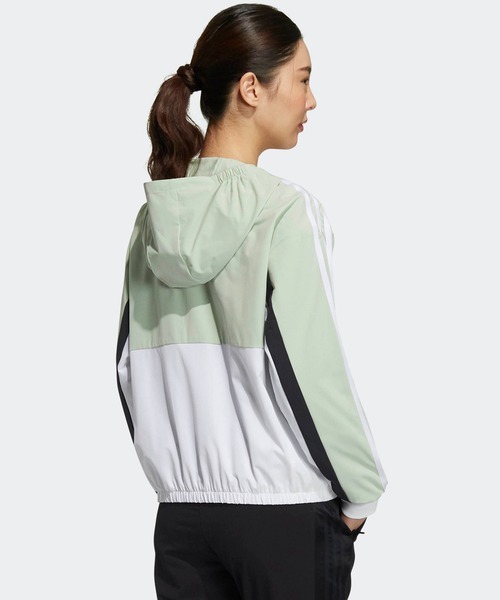 adidas（アディダス）の「フーデッドジャケット [Hooded Jacket