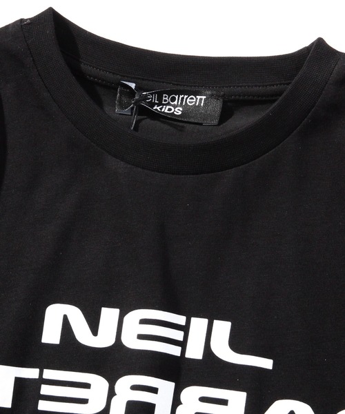 NEIL BARRETT（ニールバレット）の「Neil Barrett（ニール バレット）Tシャツカットソー（Tシャツ/カットソー・キッズ・ホワイト/ブラック/レッド/ブルー・4YEAR/6YEAR/8YEAR/14Y/10YEAR/12YEAR）」の18枚目の写真
