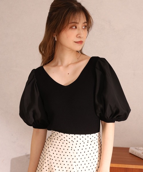 Cherie chuu（シェリーチュウ）の「【Cherie chuu】バックリボン袖コンシャスサマーニット（ニット/セーター・レディース・ブラック/ベージュ/ピンクベージュ・FREE）」の8枚目の写真