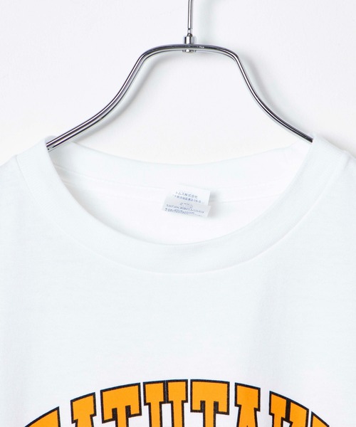 WEGO（ウィゴー）の「WEGO/カレッジロゴプリントTシャツ（Tシャツ/カットソー・レディース・オートミール/ホワイト・MEDIUM/SMALL/X-LARGE/LARGE）」の5枚目の写真