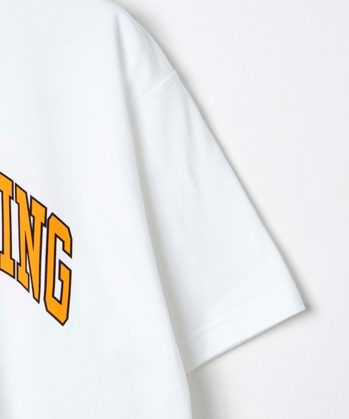 WEGO（ウィゴー）の「WEGO/カレッジロゴプリントTシャツ（Tシャツ/カットソー・レディース・オートミール/ホワイト・MEDIUM/SMALL/X-LARGE/LARGE）」の8枚目の写真