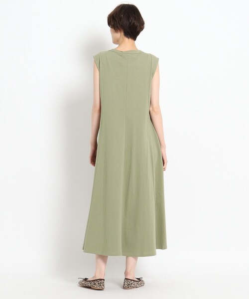 JET(ジェット)の「◆【ウォッシャブル】ドライタッチ天竺フレアワンピース(ワンピース・レディース・ブラック/カーキ/ピンク系・04)」の11枚目の写真