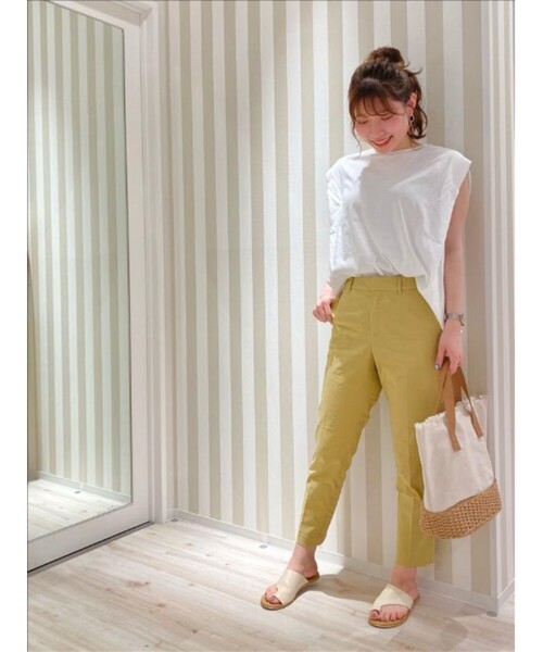 SHOO・LA・RUE（シューラルー）の「◆【SS-4L/3Dスキャン】ひんやり麻混スティックパンツ（その他パンツ・レディース・ライトブルー/イエロー/ブラック/カーキ/ライトベージュ・02/03/04/01/10/05/06）」の16枚目の写真