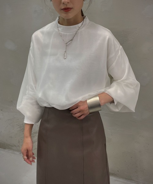 &g'aime（アンジェム）の「【&g'aime】シアーレイヤードトップス（Tシャツ/カットソー・レディース・ホワイト/ブラック/カーキ/グレイッシュベージュ・FREE）」の2枚目の写真