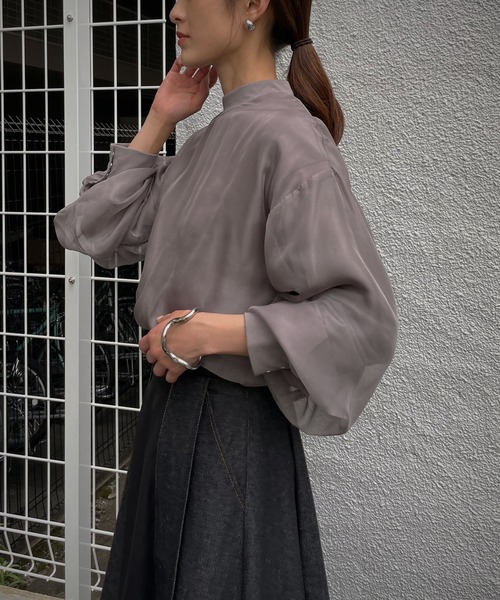 &g'aime（アンジェム）の「【&g'aime】シアーレイヤードトップス（Tシャツ/カットソー・レディース・ホワイト/ブラック/カーキ/グレイッシュベージュ・FREE）」の4枚目の写真