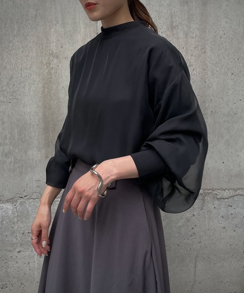 &g'aime（アンジェム）の「【&g'aime】シアーレイヤードトップス（Tシャツ/カットソー・レディース・ホワイト/ブラック/カーキ/グレイッシュベージュ・FREE）」の6枚目の写真