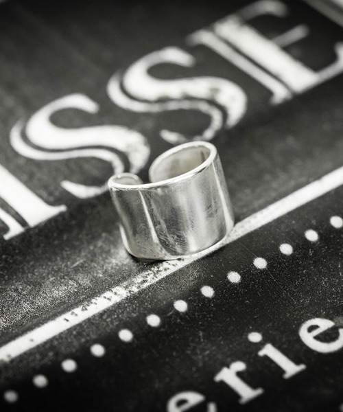 SILVER BULLET（シルバーバレット）の「『SILVER BULLET SELECT AC/シルバーバレットセレクト』ユニセックス デザインシルバーリング（リング・メンズ・C/K/S/D/L/T/B/J/R/G/O/E/M/F/N/H/P/A/I/Q・FREE）」の10枚目の写真