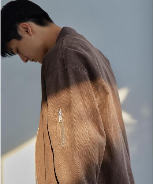 FIVE BROTHER（ファイブブラザー）の「【別注】＜FIVE BROTHER×green label relaxing＞ コーデュロイ MA-1 ブルゾン ジャケット（MA-1・メンズ・ダークブラウン/ブラック・S/L/M）」の4枚目の写真