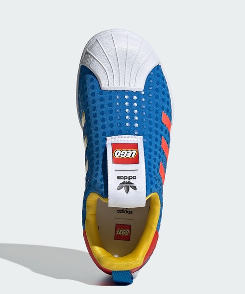 adidas(アディダス)の「adidas SS360 × LEGO / アディダスオリジナルス(キッズ/子供用)(スリッポン・キッズ・ブルー系その他・17.0cm/18.0cm/19.0cm/20.0cm/21.0cm)」の2枚目の写真