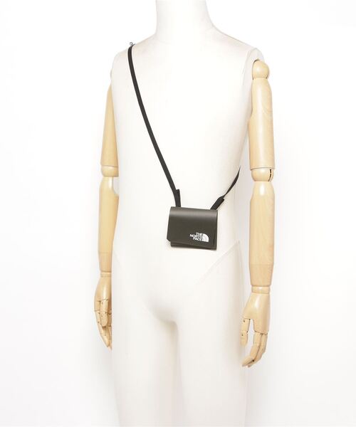 THE NORTH FACE（ザノースフェイス）の「THE NORTH FACE/ノースフェイス フィルデンスミニネックホルダー NM82017（ショルダーバッグ・メンズ・グリーン/ブラック/グレー・ONE SIZE/FREE）」の13枚目の写真