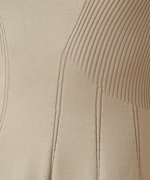 ROYAL PARTY（ロイヤルパーティー）の「パワショルフレアニットワンピース（ワンピース・レディース・ブラック/カーキ/パープル・FREE）」の15枚目の写真