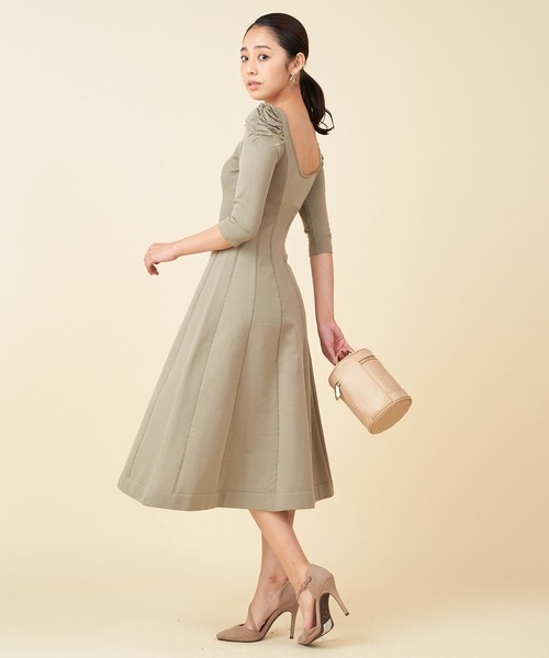 ROYAL PARTY（ロイヤルパーティー）の「パワショルフレアニットワンピース（ワンピース・レディース・ブラック/カーキ/パープル・FREE）」の22枚目の写真