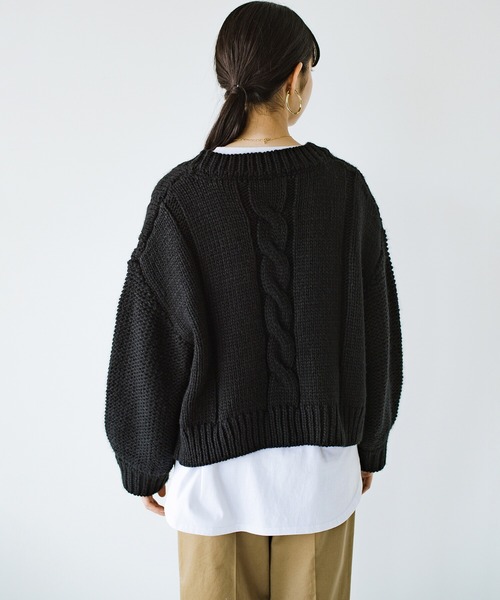 haco!（ハコ）の「どんなコーデにもサッと羽織るだけで気軽に着映える！ケーブルニットカーディガン（カーディガン/ボレロ・レディース・ブラック/アイボリー・2/1）」の21枚目の写真