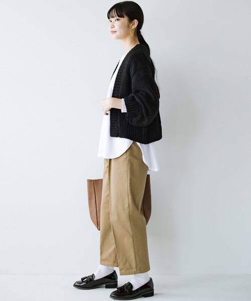 haco!（ハコ）の「どんなコーデにもサッと羽織るだけで気軽に着映える！ケーブルニットカーディガン（カーディガン/ボレロ・レディース・ブラック/アイボリー・2/1）」の11枚目の写真