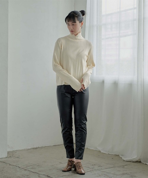 miette（ミエット）の「ｶｼﾐｱﾀｯﾁﾗﾝﾀﾞﾑﾘﾌﾞﾀｰﾄﾙﾆｯﾄ（ニット/セーター・レディース・ブラック/ブルー/グリーン/アイボリー・FREE）」の21枚目の写真