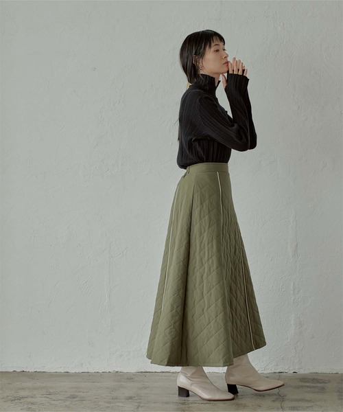 miette（ミエット）の「ｶｼﾐｱﾀｯﾁﾗﾝﾀﾞﾑﾘﾌﾞﾀｰﾄﾙﾆｯﾄ（ニット/セーター・レディース・ブラック/ブルー/グリーン/アイボリー・FREE）」の7枚目の写真