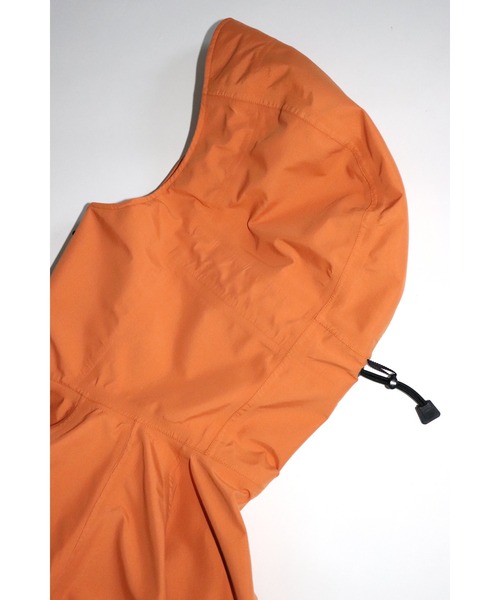 AlexanderLeeChang（アレキサンダーリーチャン）の「AlexanderLeeChang/アレキサンダーリーチャン YOSHI47 AMPHIBIOS SHELL マウンテンパーカー（マウンテンパーカー・メンズ・グレー/オレンジ/ブラック・4/3/2）」の18枚目の写真