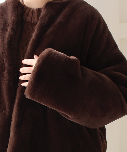 MODE ROBE(モードローブ)の「ノーカラーショートファーコート(ノーカラーコート・レディース・アイボリー/ブラウン・FREE)」の19枚目の写真