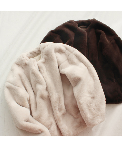 MODE ROBE(モードローブ)の「ノーカラーショートファーコート(ノーカラーコート・レディース・アイボリー/ブラウン・FREE)」の21枚目の写真