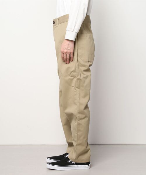 STUDIO NICHOLSON（スタジオニコルソン）の「スタジオニコルソン STUDIO NICHOLSON / BILL TWILL FLAT FRONT TAPERED PANT（その他パンツ・メンズ・ダークブラウン/カーキ・SMALL/MEDIUM）」の3枚目の写真