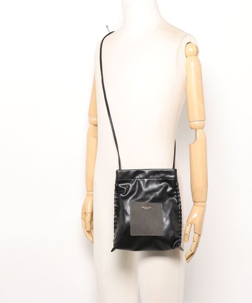 HONEYSUCKLE ROSE（ハニーサックルローズ）の「【HONEYSUCKLE ROSE】カガリステッチショルダー（ショルダーバッグ・レディース・ブラック/オフホワイト・ONE SIZE）」の4枚目の写真