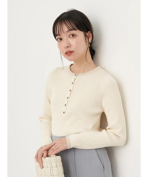 earth music&ecology（アースミュージックアンドエコロジー）の「ヘンリ-ネックリブニットプルオーバー＊（ニット/セーター・レディース・ブラック/サックスブルー/アイボリー/モカ・S/M）」の7枚目の写真