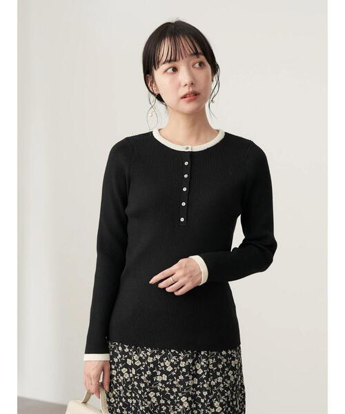 earth music&ecology（アースミュージックアンドエコロジー）の「ヘンリ-ネックリブニットプルオーバー＊（ニット/セーター・レディース・ブラック/サックスブルー/アイボリー/モカ・S/M）」の13枚目の写真